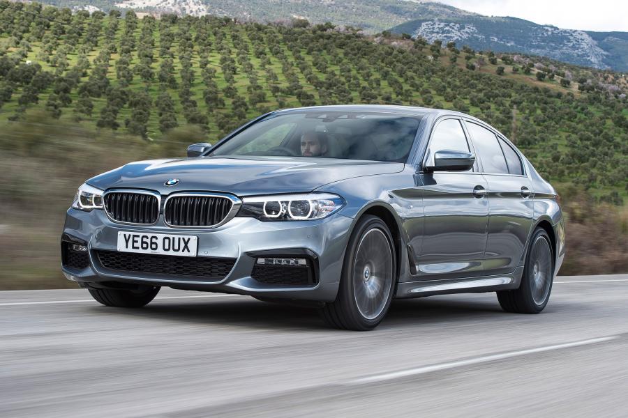  BMW 520d Sedan M Sport 2017 года  (UK) (фото 25 из 40)